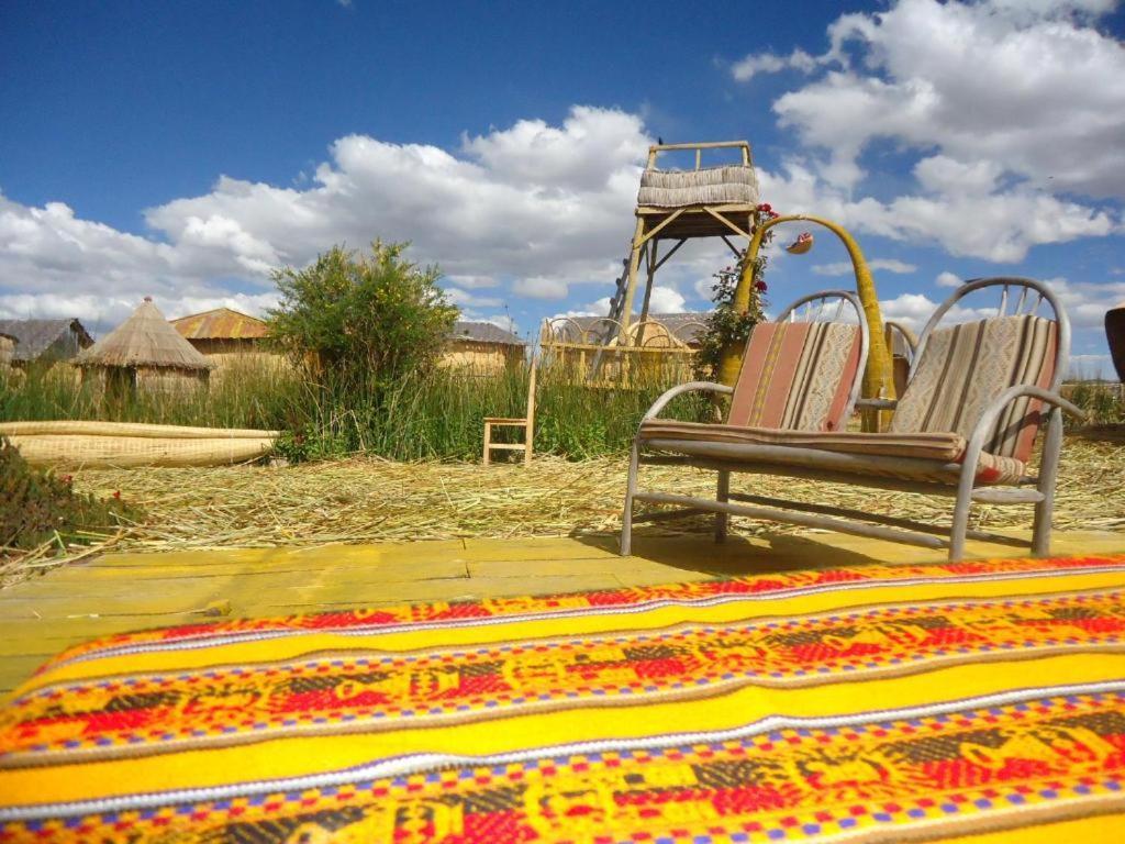 Uros Aruma-Uro On Uros Floating Islands Hotell Puno Exteriör bild